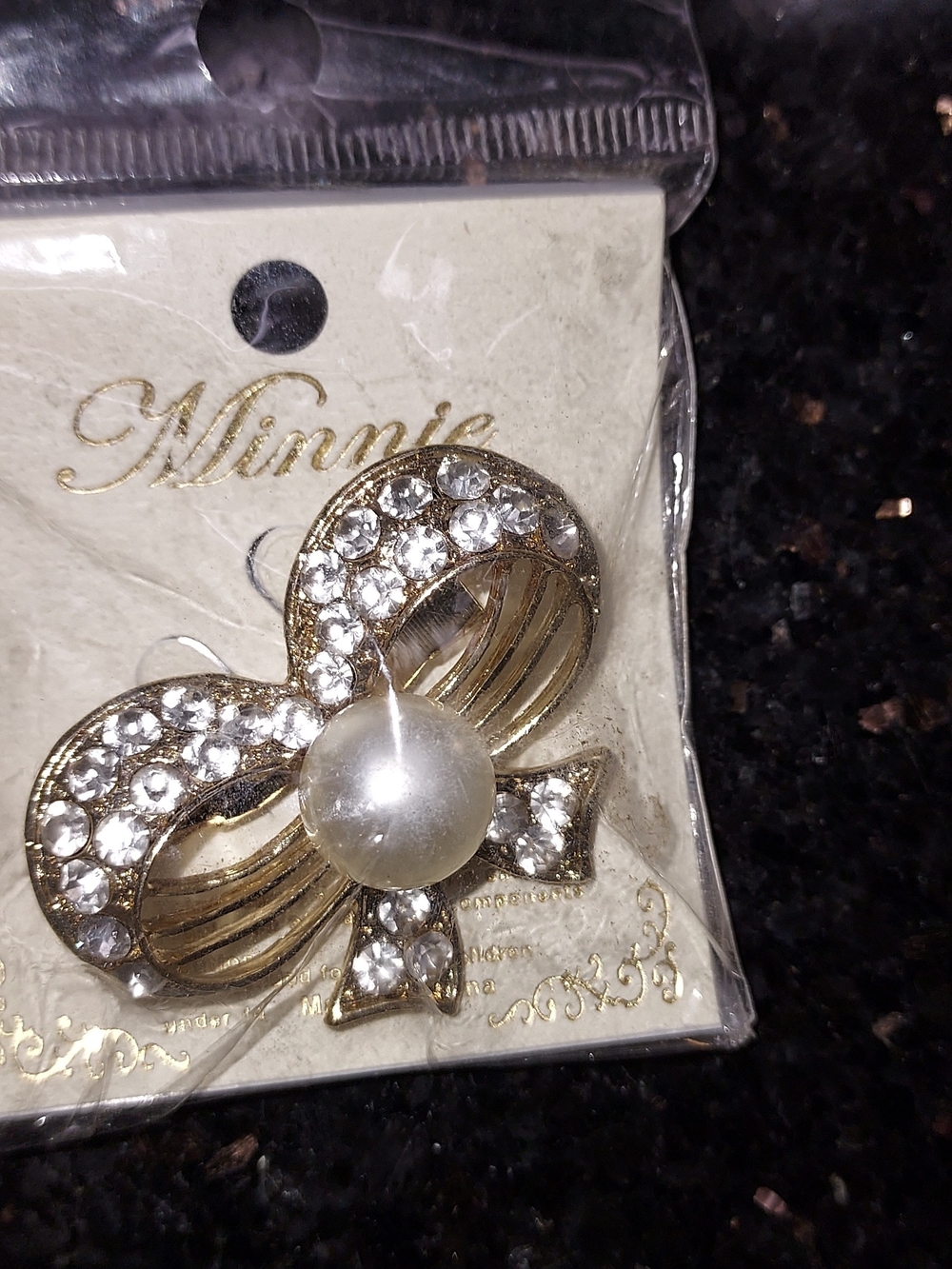 Minnie Gold Bow Brooch with Pearl and Clear Crystals